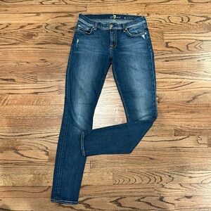 Women’s 7 for all mankind jeans. Size 27